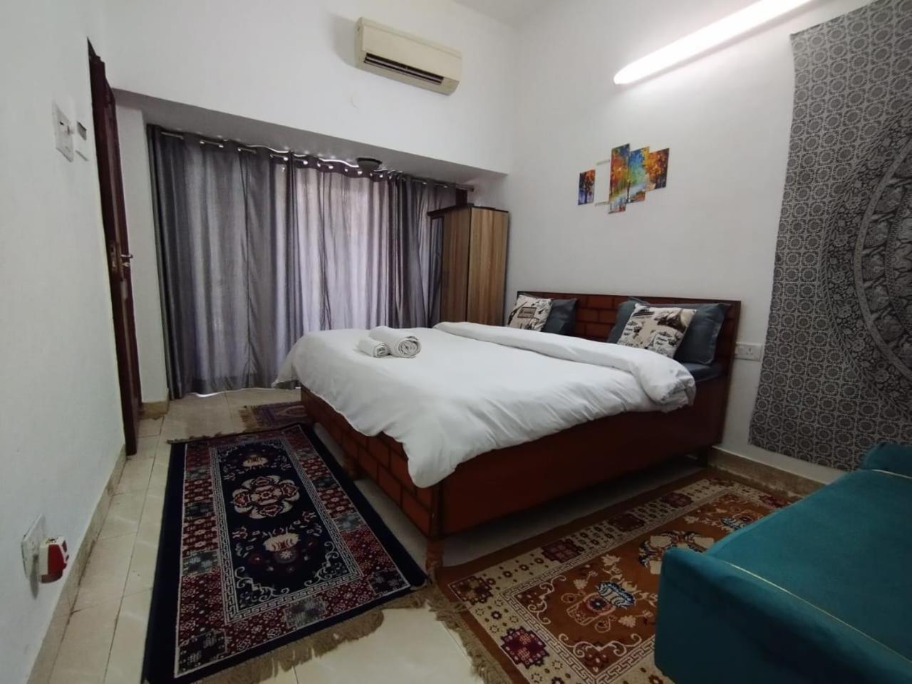 A Sleepy Fox Hostel Yeni Delhi Dış mekan fotoğraf
